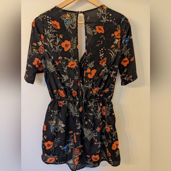 Women's dress jumpsuit - Picture 2 of 3